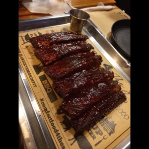 BBQ RIBS (1/2 RACK)