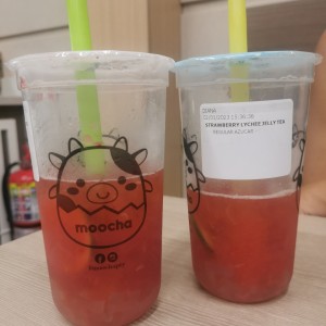 Fruit tea strawberry lychee jelly