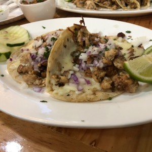 Tacos a la plancha de pollo con queso