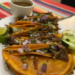 Quesatacos de Birria