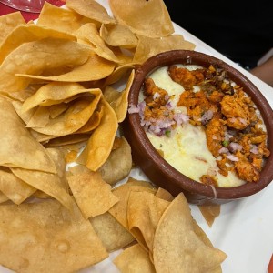 Quesos fundido con Chorizos 