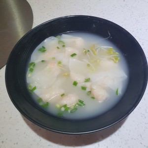 sopa de wanton