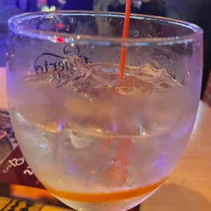 Gin tonic aceptable