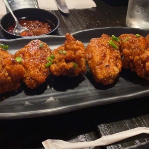 Alitas de pollo estilo coreano $9.95