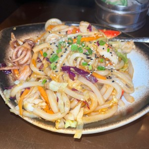 Udon de Mariscos Estilo Coreano