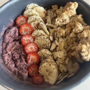 Acai bowl