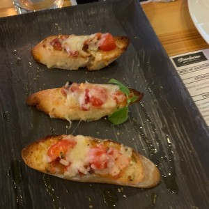 Entradas - Bruschetta Tri Pomodoro