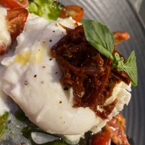 Burrata di Bufalo al Estilo Italiana