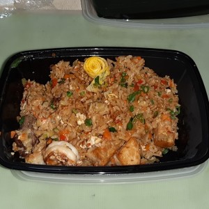 Arroz Yakimeshi Mixto