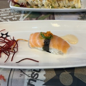 Nigiri de Salmón Fresco