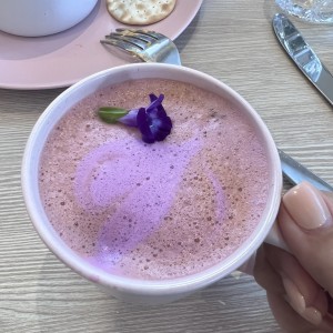 Latte de lavanda con leche de almendras