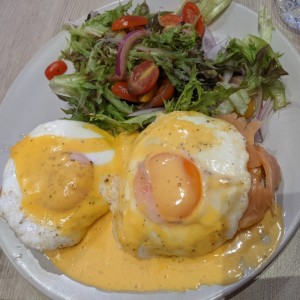 huevos Benedict 