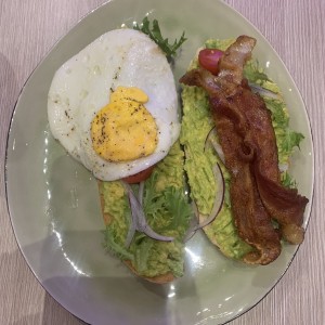 Brunch - opcion avocado toast