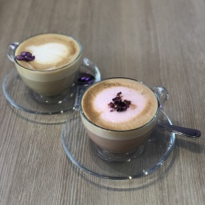 Cappuccino y lavanda latte 