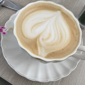 Capuchino con leche de almendras 