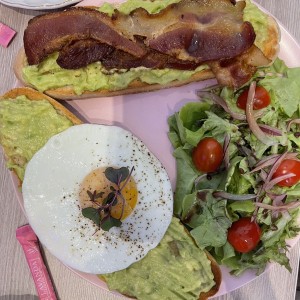 Avocado toast