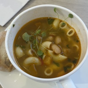 Sopa de minestrones