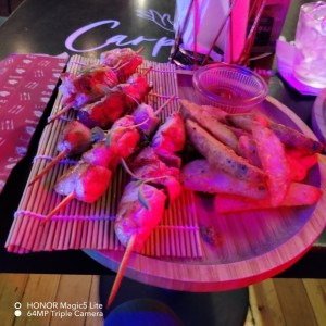 Brochetas de Pollo con papas wedge