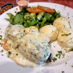 Filete de Corvina Rellena de Camarones