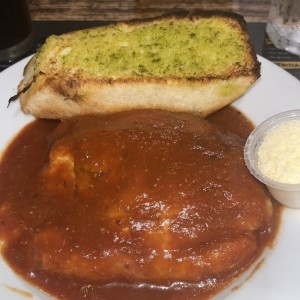 Lasaña de Pollo en Salsa Roja o Blanca