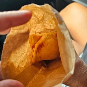 empanada queso y guayaba