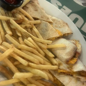 QUESADILLAS DE POLLO