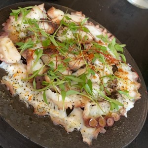 pulpo a la piedra