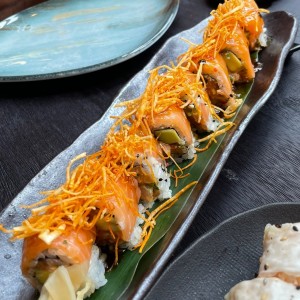 spicy salmon roll