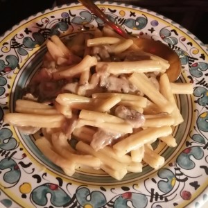 Pasta Alfredo con hongos 