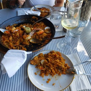 Paella Mar y Tierra