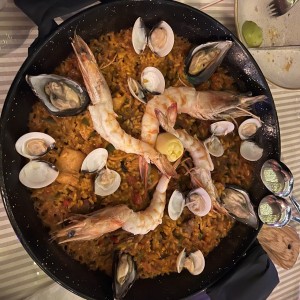 Paella Mar y tierra 