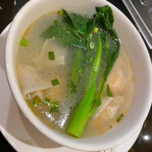 Sopa de wanton 