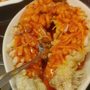 Pescado de uva salsa naranja