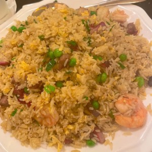 Arroz frito yong chau