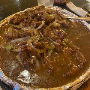 Carne en Tiritas en Salsa de Pimienta Negra