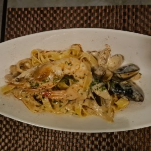 fetuccini fruto di mare