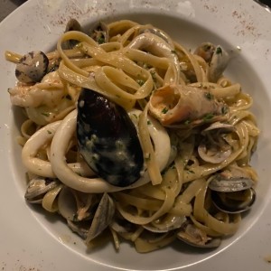 Fetuccini Frutti de Mare