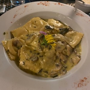 ravioli con ricotta (relleno)