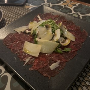 Carpaccio de res