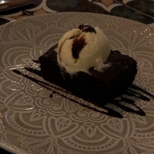 Postres - Brownie con Helado