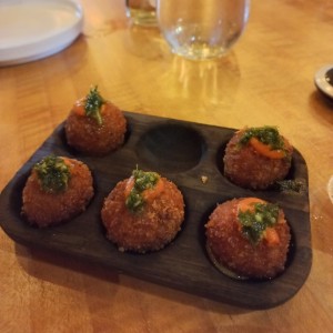 Croquetas de ropa vieja (miniaturas)