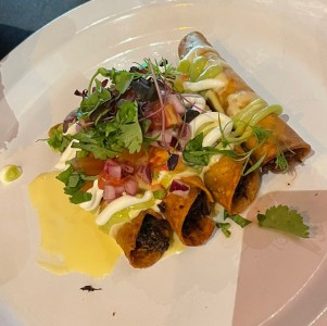 Flautas de Brisket