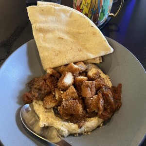 FRIED CHICKEN & HUMMUS