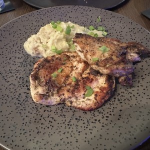 PLATOS FUERTES - POLLITO SIN CULPA