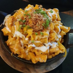 Buffalo Mac y Cheese ! Yum!