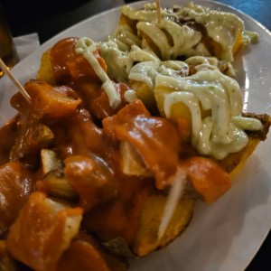 Papas Bravas y Alioli