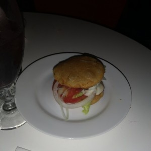 Hamburguesa de arepa