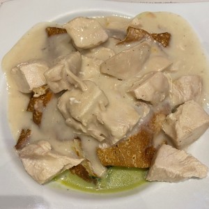 Crepe de pollo queso y espinaca