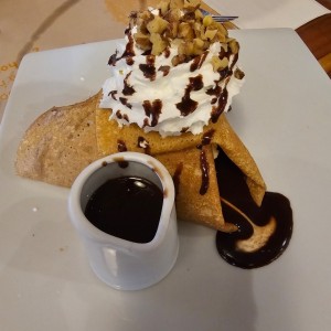 crepe chocolate con helado 