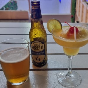 margaritas y cerveza